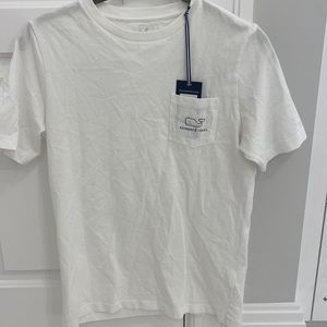Boys/Girls Vineyard Vines t-shirt size 12-14